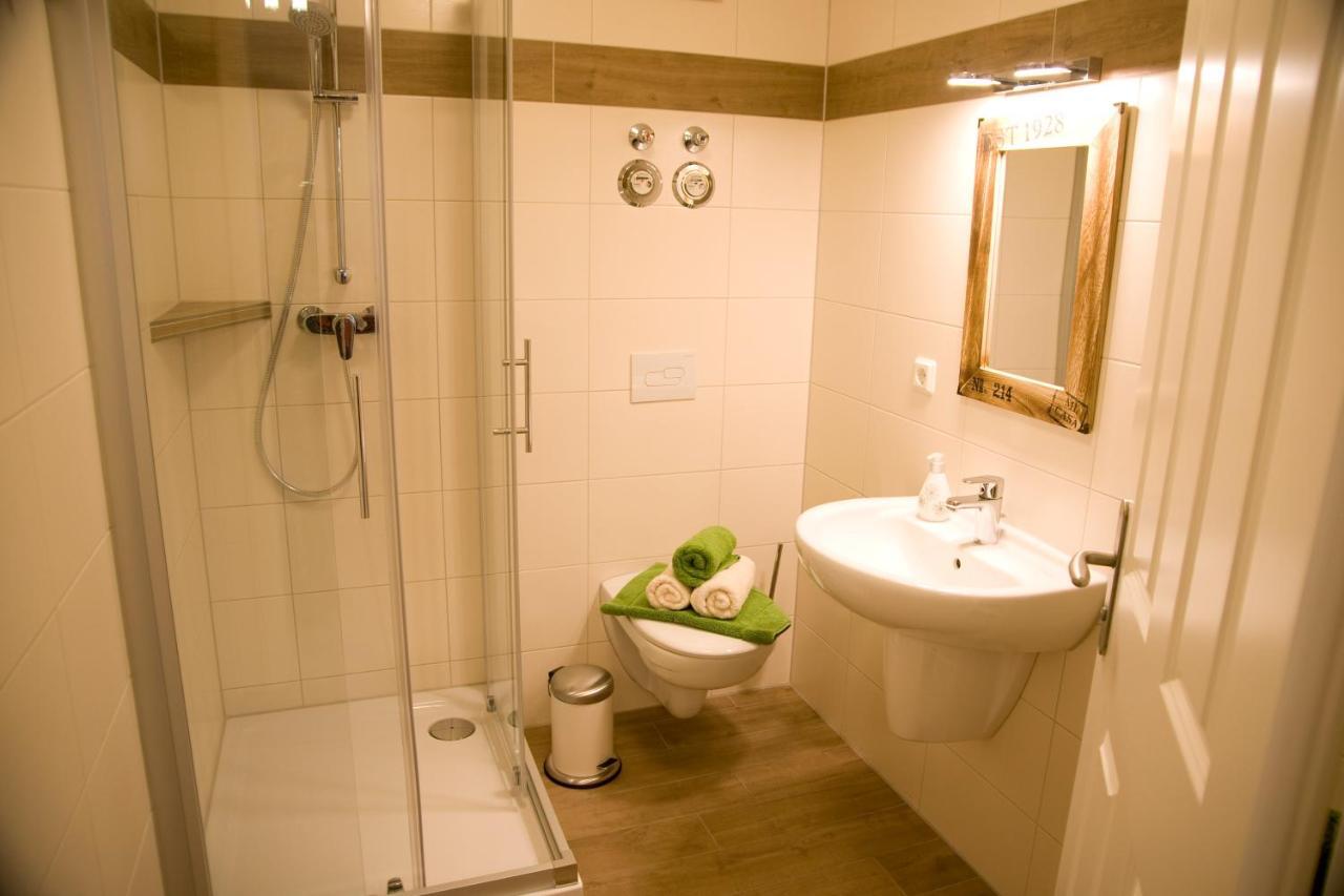 Gruener Wald Apartment Burg Kauper ภายนอก รูปภาพ